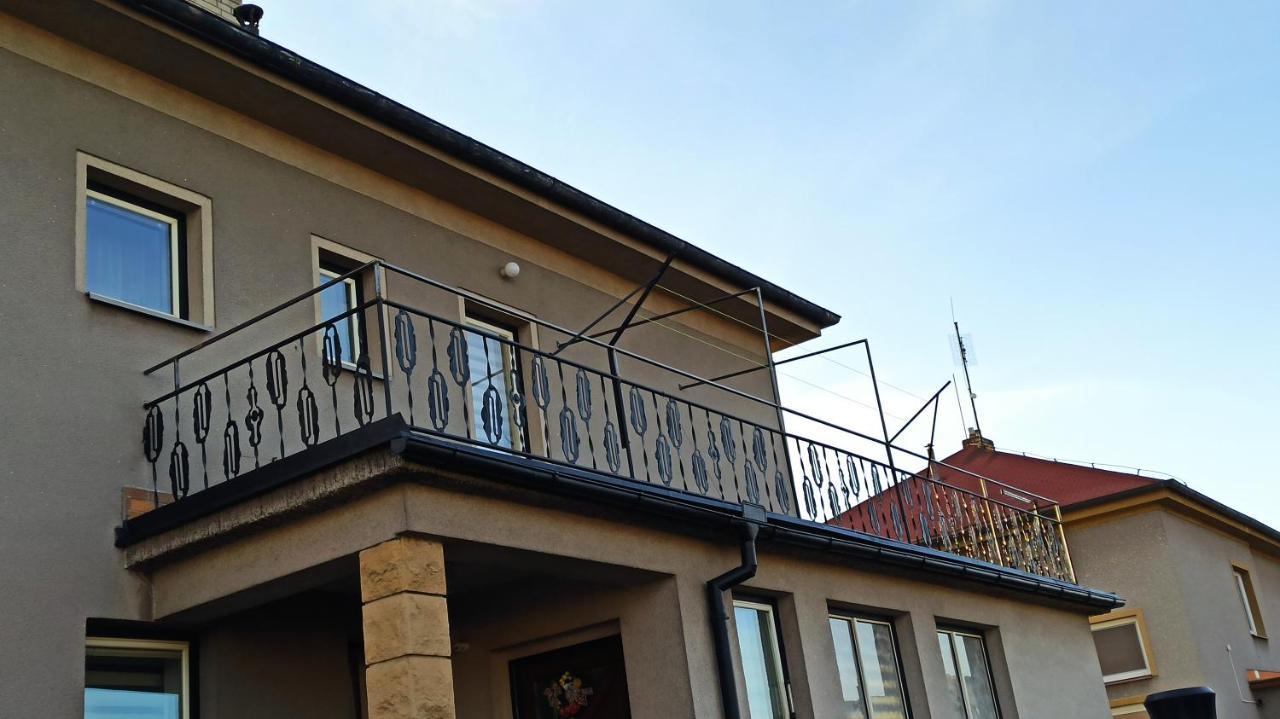 Apartman Milena ยีชิน ภายนอก รูปภาพ